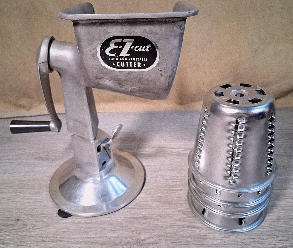 Vintage E-Z CUT Manual Food Processor + 4x Cutting Cones, Excellent Condition