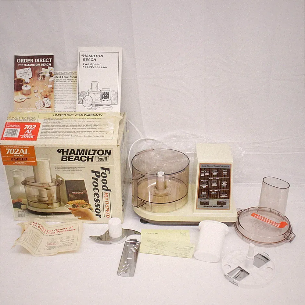 VINTAGE Hamilton Beach Food Processor Almond 702AL Made in USA 1987 NEW!