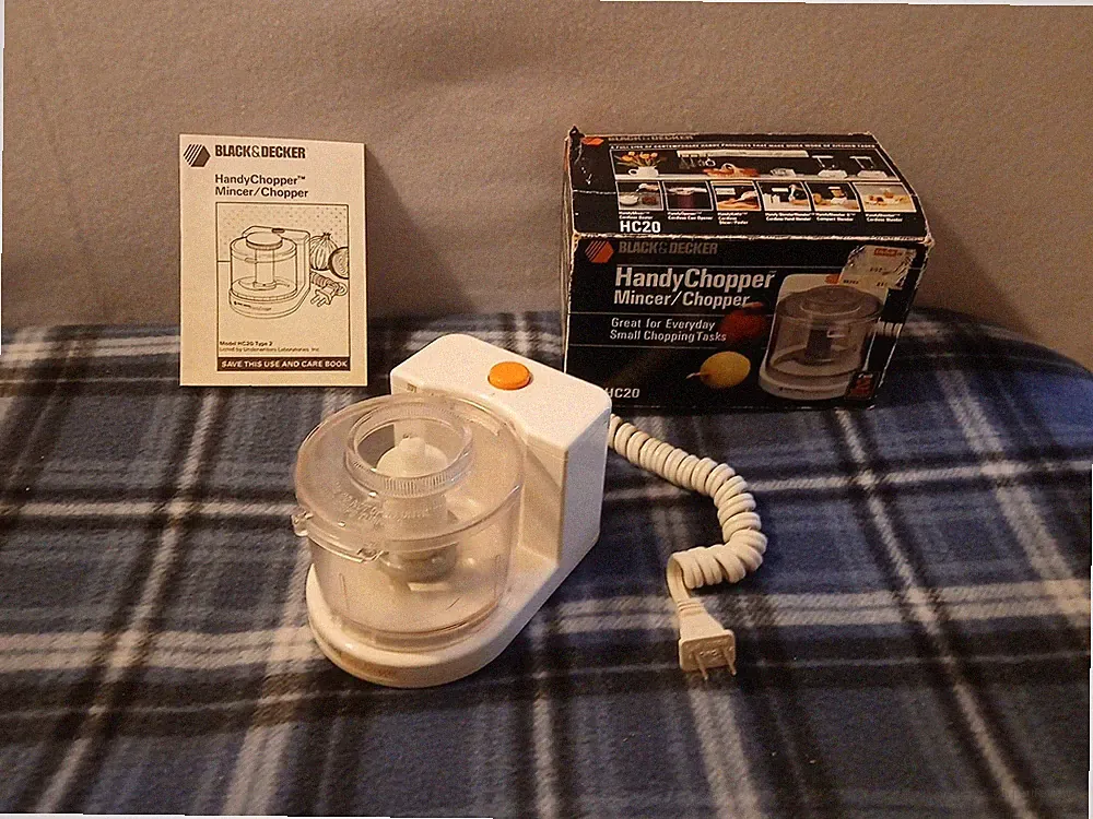 VINTAGE Handy Chopper By Black & Decker HC20 Mini Food Processor - Tested
