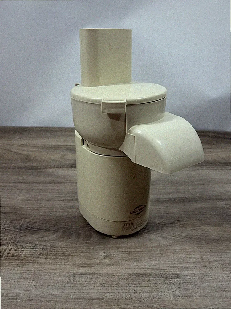 Vintage West Bend High Performance Food Processor 6500T-1 -TESTED Works