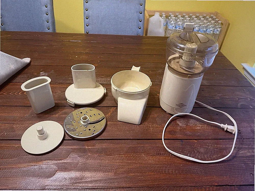 Vintage West Bend High Performance Food Processor Chopper #6500 With Accessories