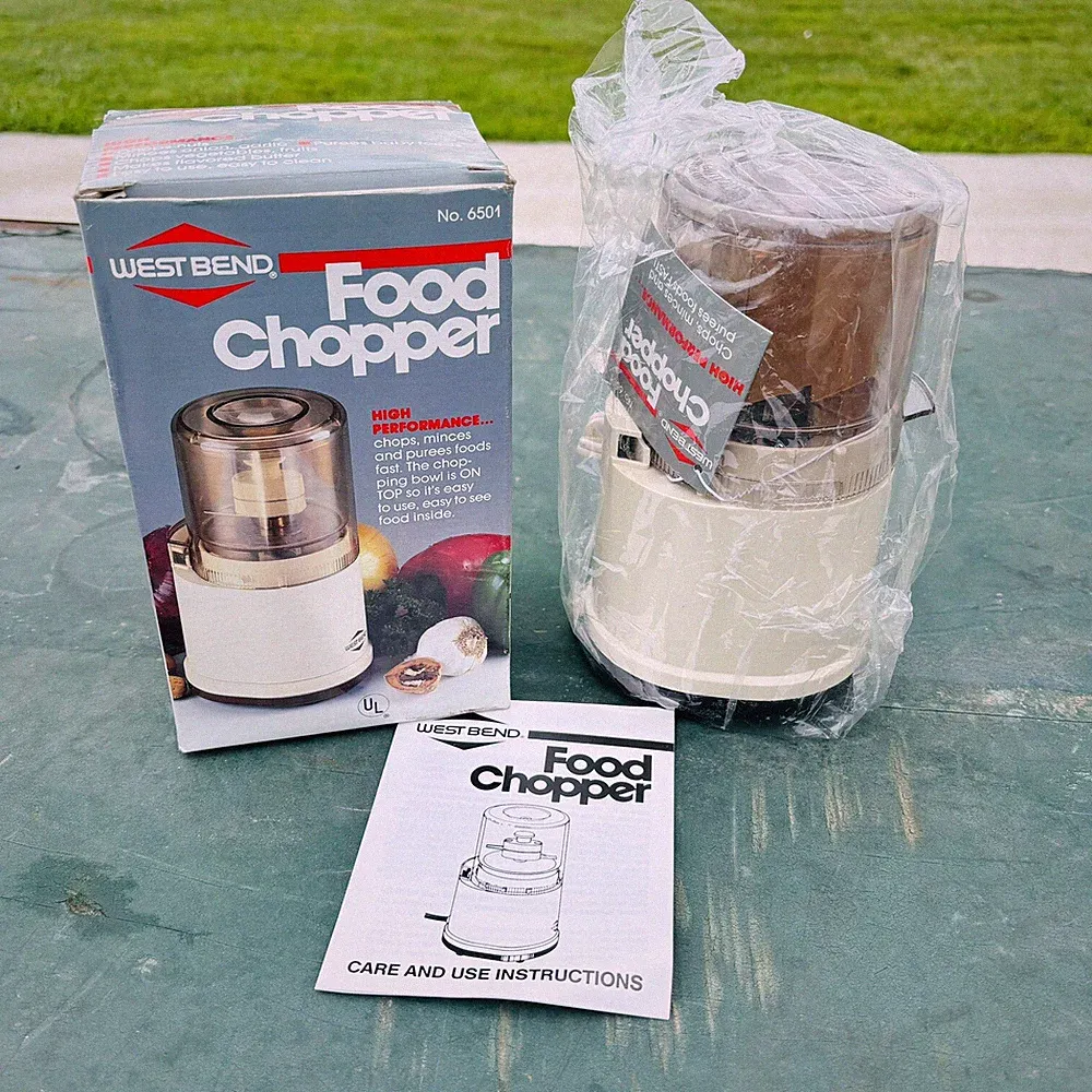 Vintage West Bend High Performance Food Processor Chopper #6501 Open Box