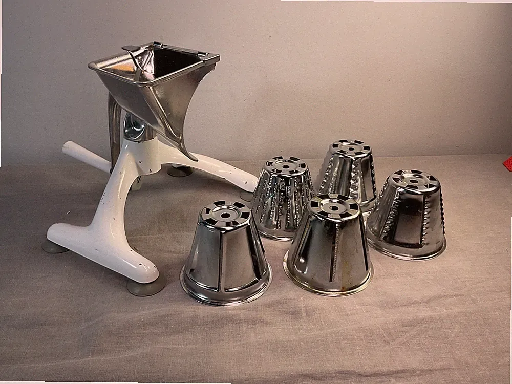 Vintage White Hand Crank Salad Processor Shredder Grinder Manual 5 Cone Blades