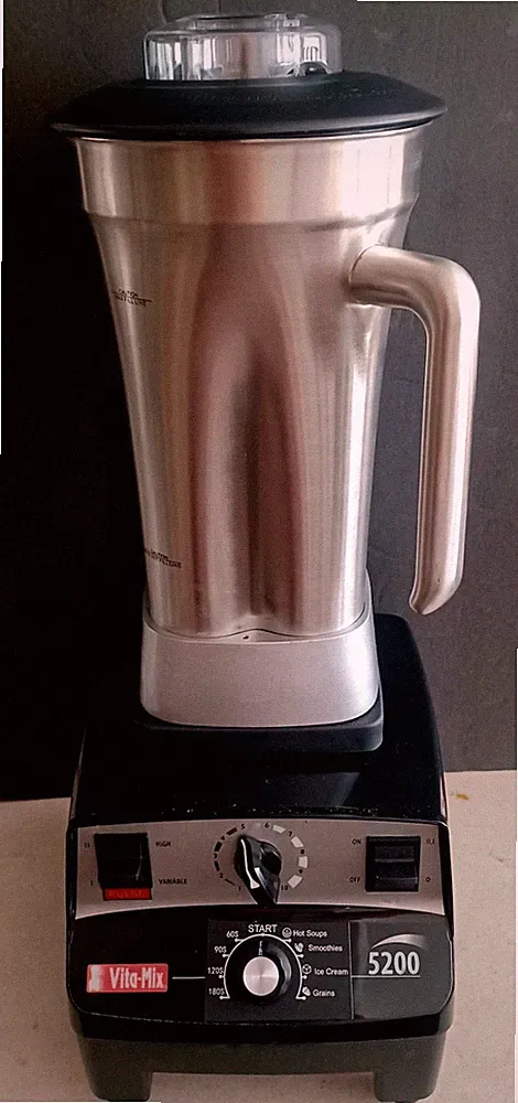 VitaMix 5200 NEW STAINLESS STEEL CONTAINER,3HP MOTOR, CIRCUIT BOARD, 8 PROGRAMS
