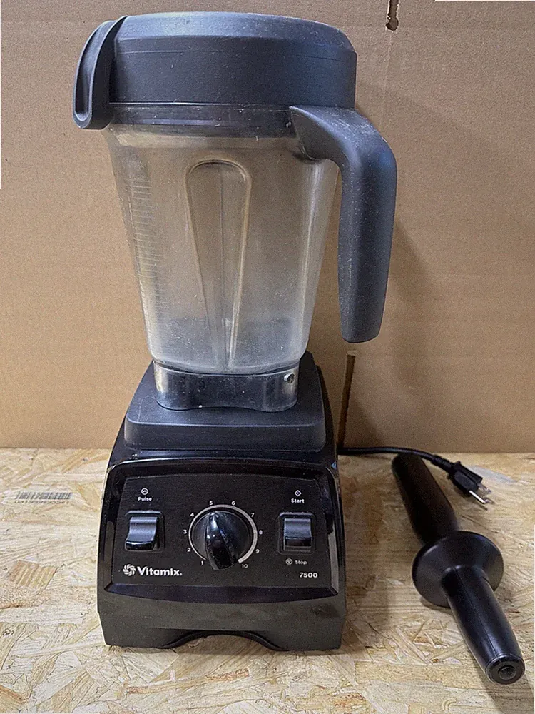 Vitamix 7500 VM 0158 Professional Blender 64 0z Works Great!