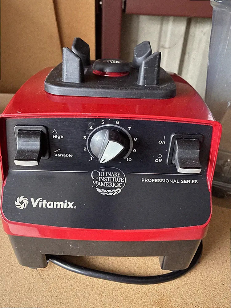 Vitamix Blender Culinary Institute America Professional Series VM0103 64 Oz