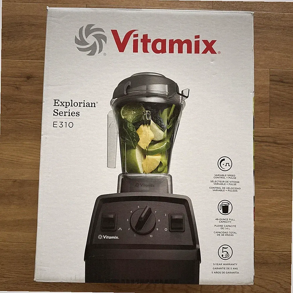 Vitamix Explorian E310, Professional-Grade Blender, 48Oz Container, Black