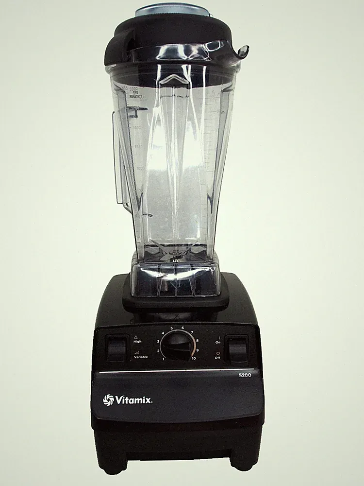 Vitamix VM0103 64 oz Electric Blender, Variable Speed 10-Speed Silver/Black