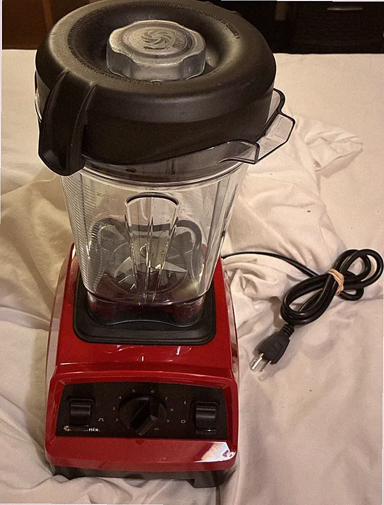 Vitamix VM0197 Professional Blender Food Prep Machine Red Tested And Working