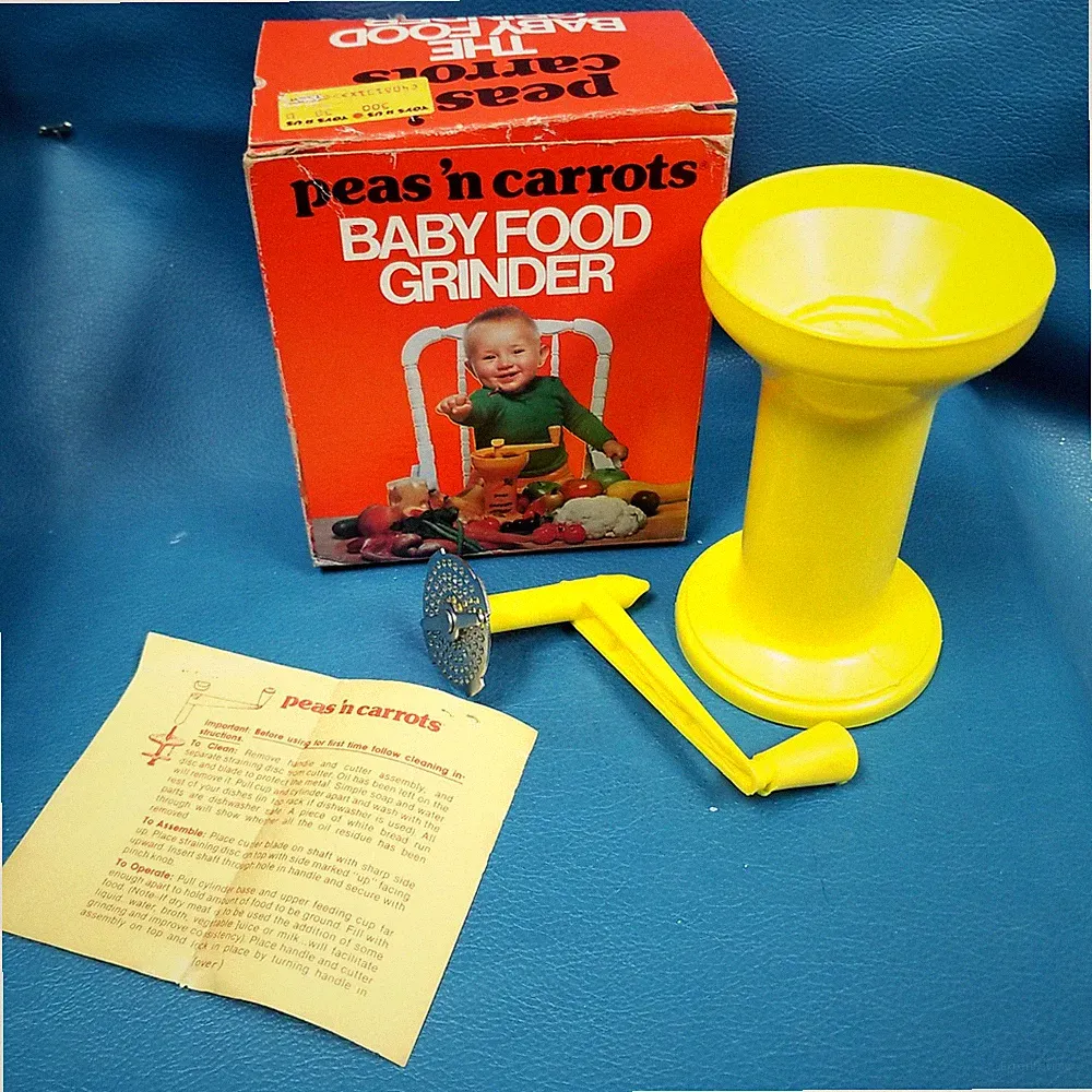 VTG 1981 Fine Child Peas n Carrots Baby Food Grinder #300 W Box USA Yellow