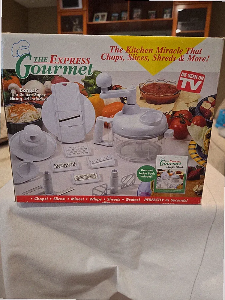 VTG Express Gourmet Hand Food Processor – Complete Set – Open Box - Unused