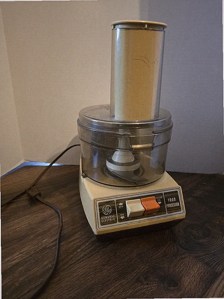 Vtg General Electric D1FP1D Full Capacity Food Processor Excellent Condition