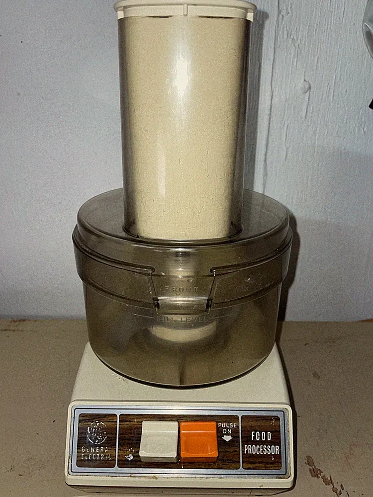 Vtg General Electric D1FP1D Full Capacity Food Processor Excellent Condition