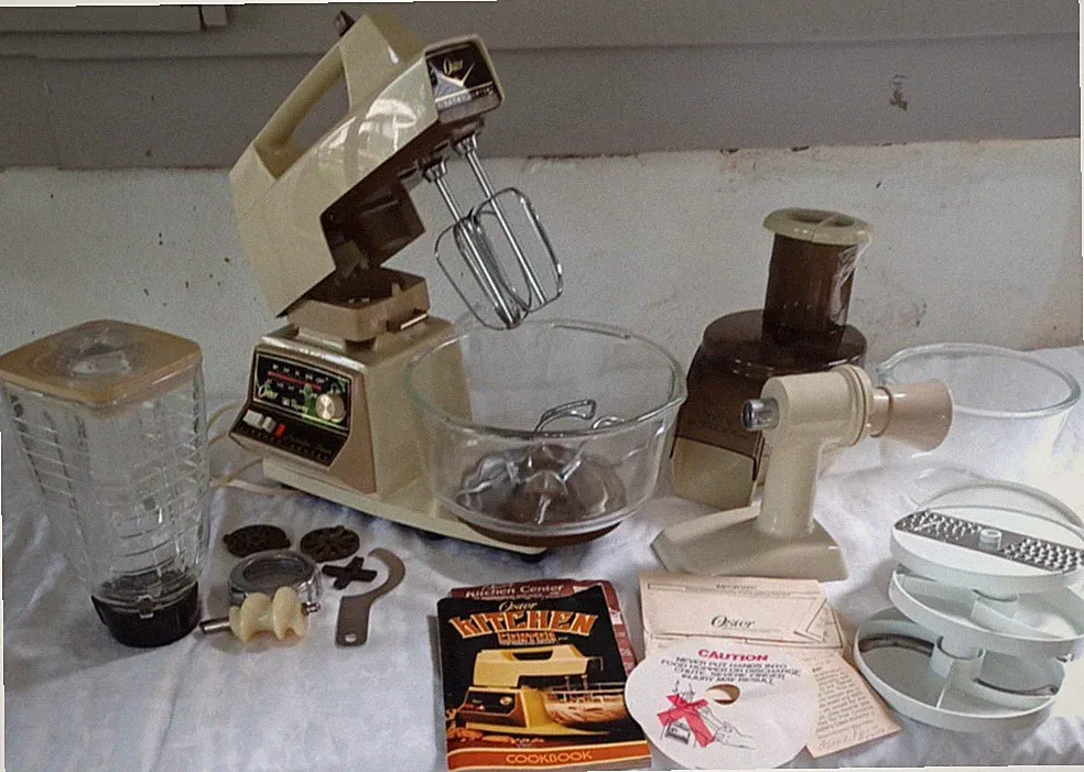 VTG Oster Regency Kitchen Center 10 Speed Mixer Blender Food Processor Grinder