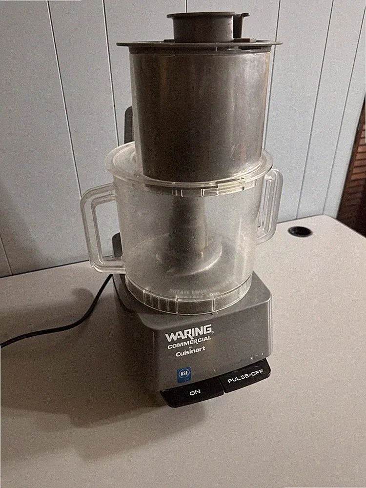 Waring Commercial FP40C 4 Qt Continuous Feed Food Processor In EXCELLENT COND
