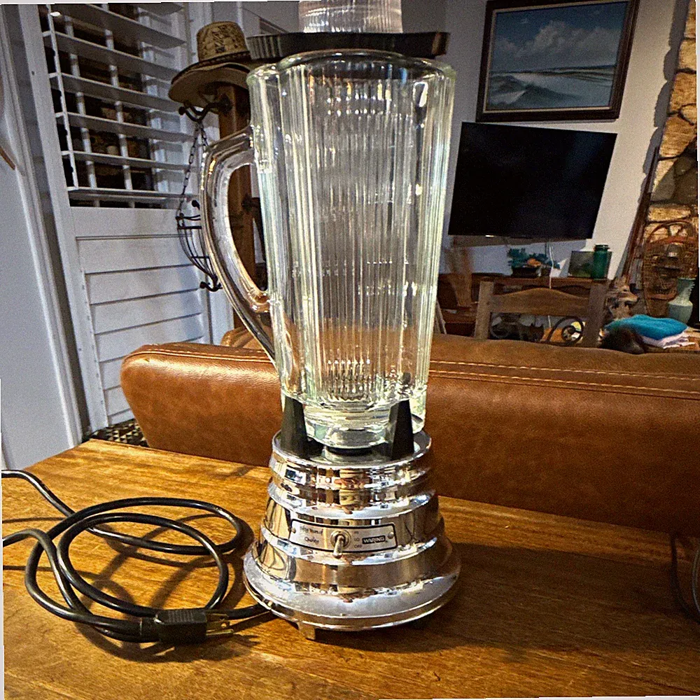 Waring Fifty Years of Quality 2-Speed Chrome Blender w/ Glass Pitcher