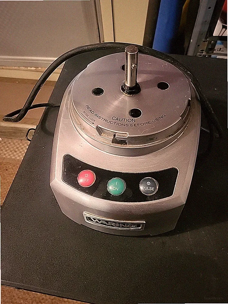 Waring Food Processor WFP16SCD No Pitcher Or Blade Just Base