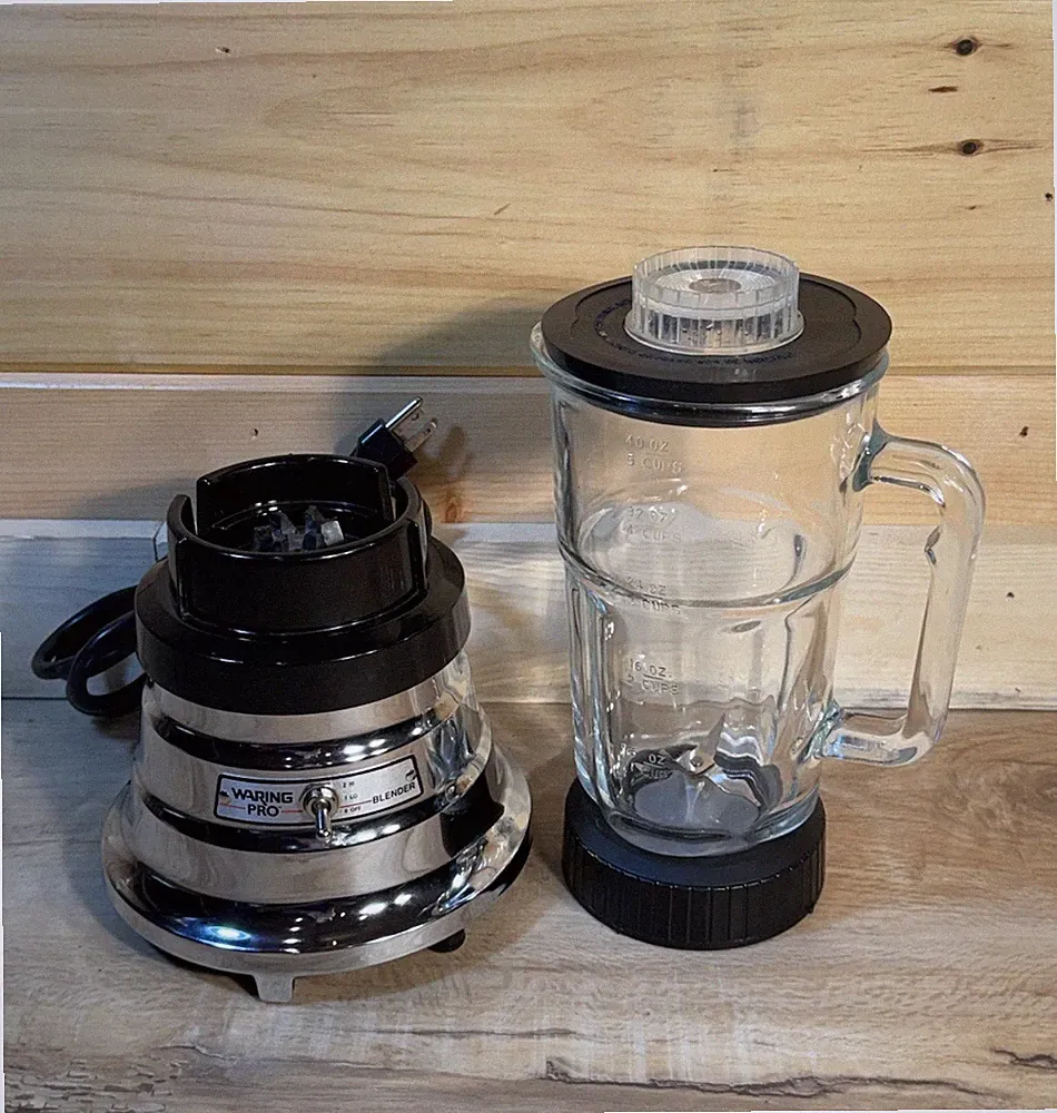 Waring Pro WF1112218 Commercial 2-Speed Electric Chrome Blender 40oz Glass Jar