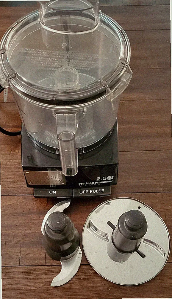 Waring WFP11SW 2.5 Quart Food Processor with S-Blade and Whipping Disc